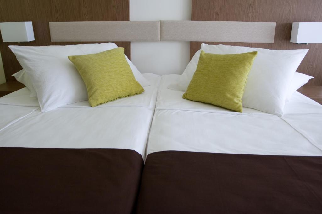 Superior Suite with Balcony with Sea View
