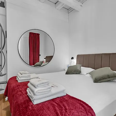 Beachfront Deluxe B&B-3