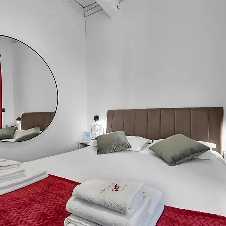 Beachfront Deluxe B&B-2